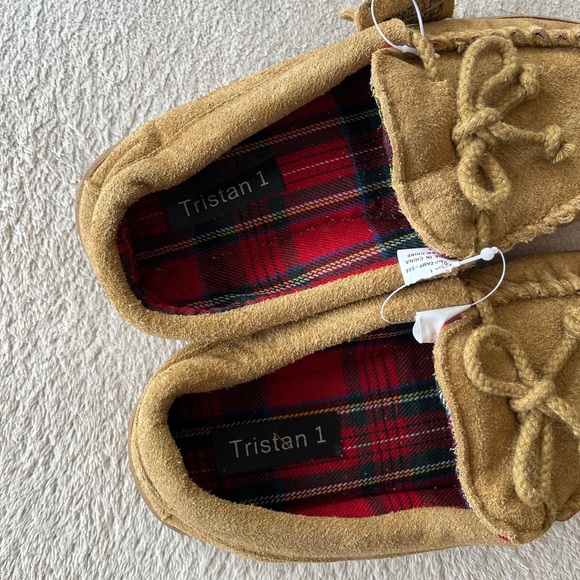 NWT Genuine Suede Moccasin Slippers 6 - Picture 13 of 14